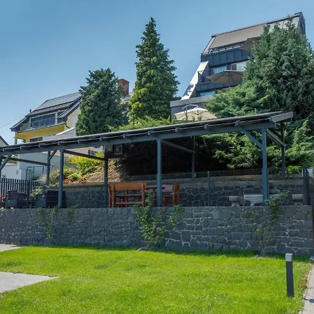 Apartman Bazalt *