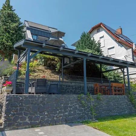 Bazalt Apartman Badacsonytomaj