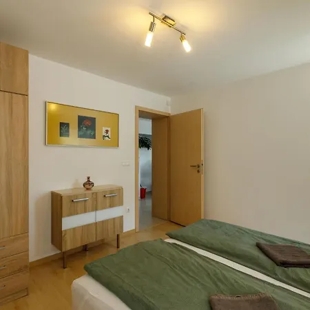 Bazalt Apartman Badacsonytomaj